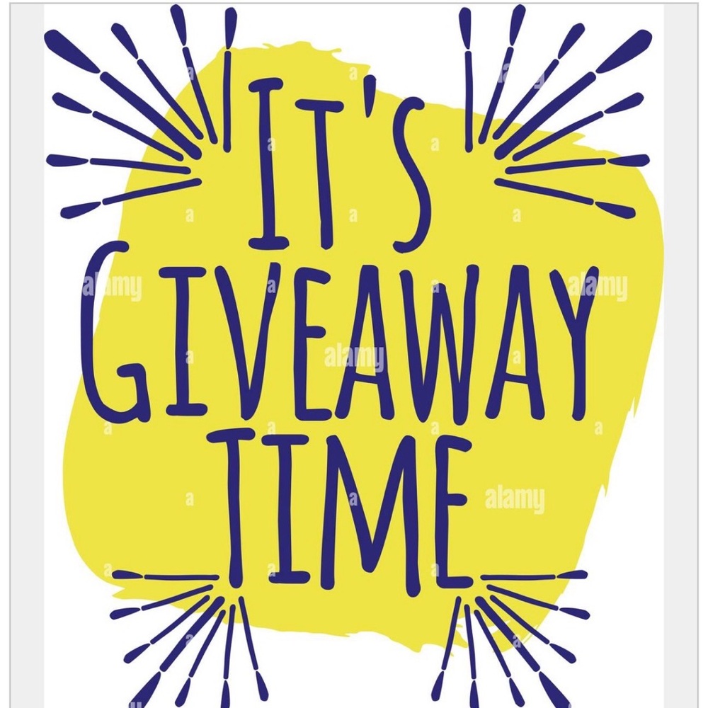 💃🏽💃🏽FREE SHIPPING PLUS A 🎁🥳! THANKS FOR YOUR SUPPORT ❤️💕